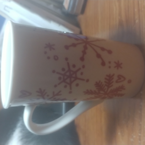 Starbucks snowflake large coffee mug - Picture 2 of 4